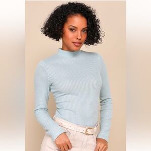 Lulu’s cropped, sea foam green, waffle knit sweater, size M